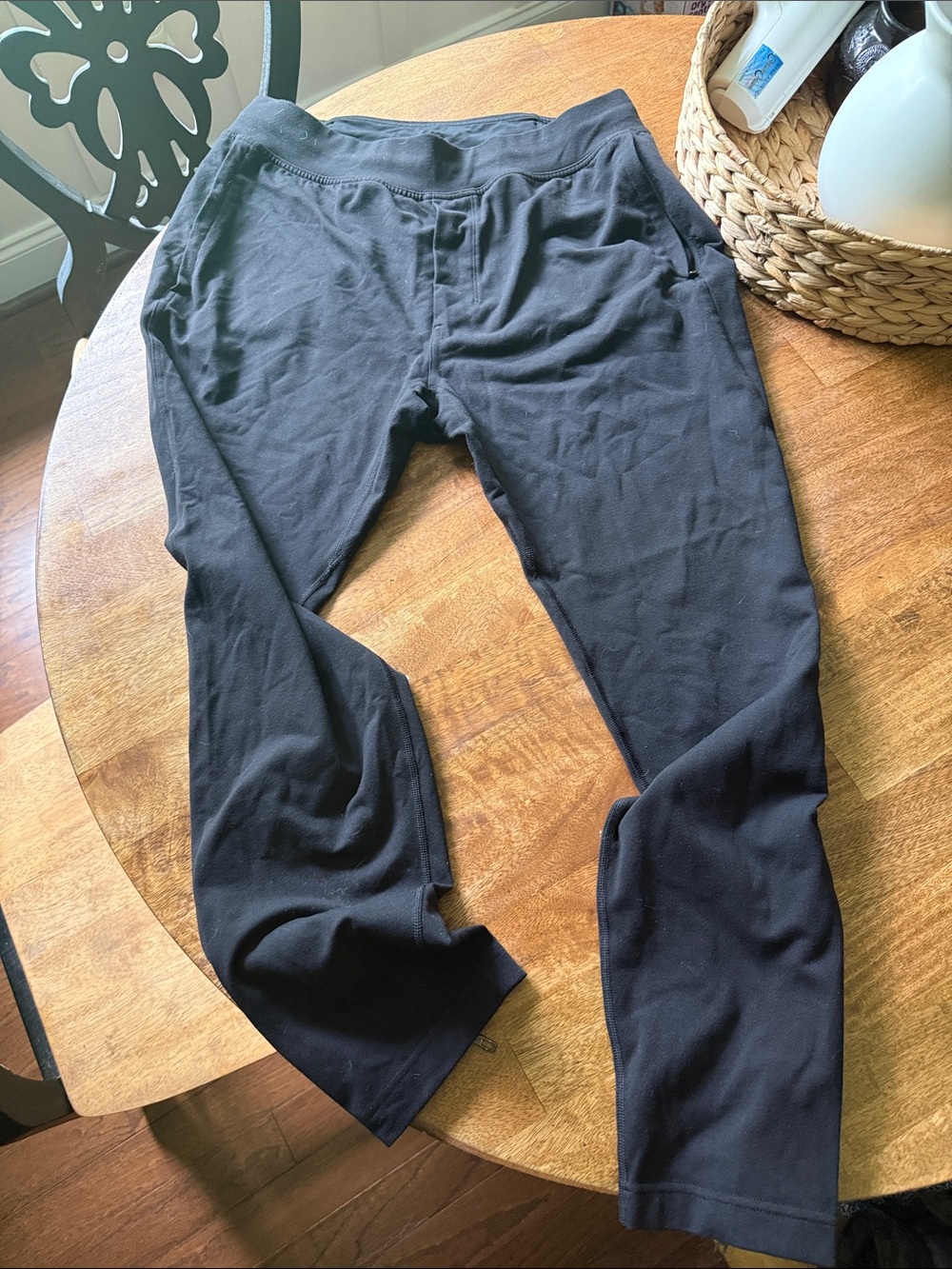 lululemon athletica Men's Black Jogger-Style Sweatpants